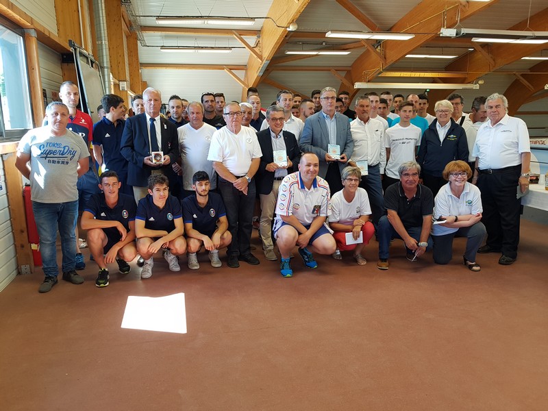 JPEG - 164.8 ko JPEG - 164.8 ko